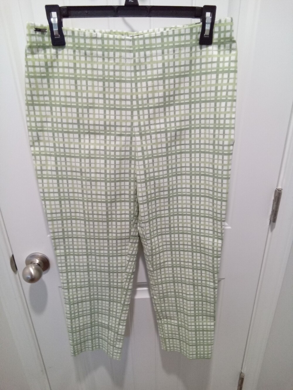 Lisette L Montreal Sz 8 Pull-on Crop Pants Flat Front Design Sage & Green